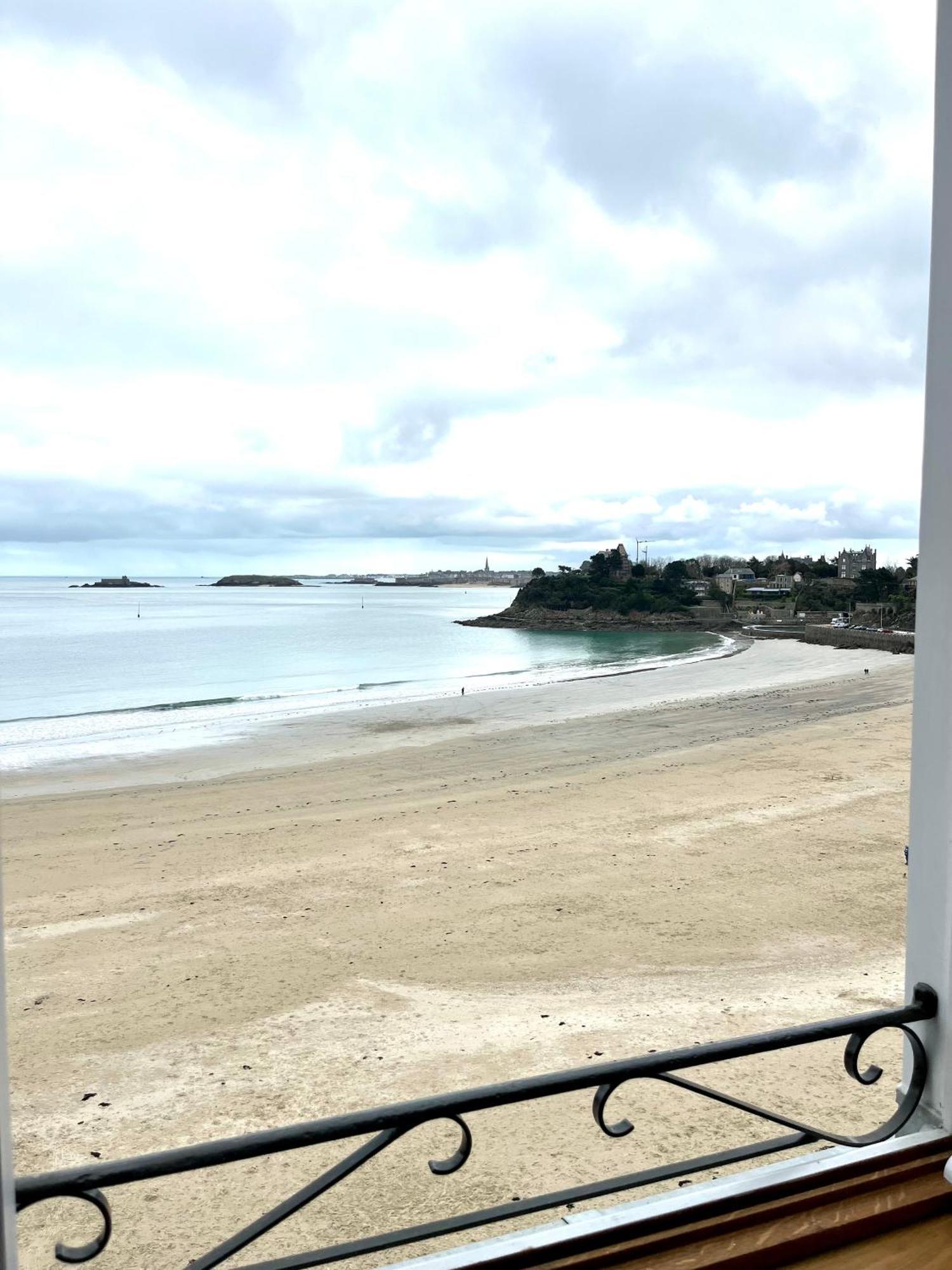 Le Royal XIX Vue Mer 212 Dinard Bagian luar foto